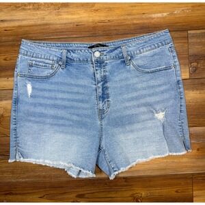 Stitch Star Womens Light Wash Distressed Denim Shorts Frayed Hem Size 14 S9347-1